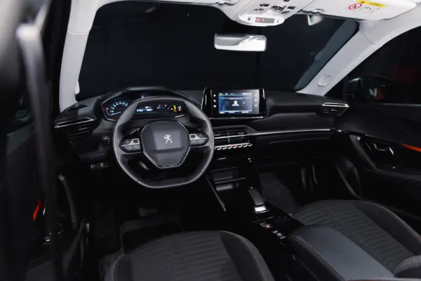 Peugeot e-2008 50 kWh Active Pack 12