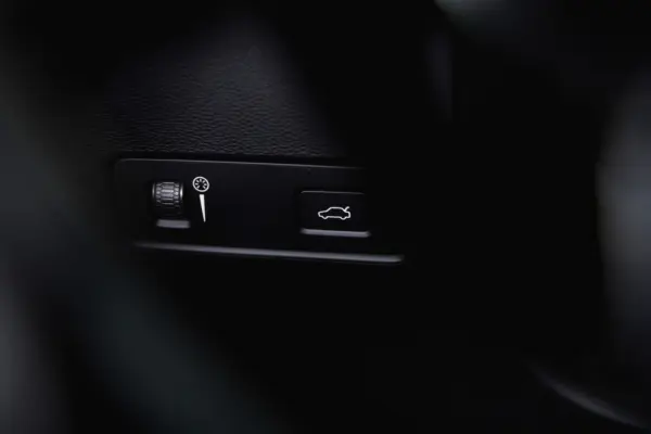 Volvo XC 40 P8 AWD Recharge RDesign 27
