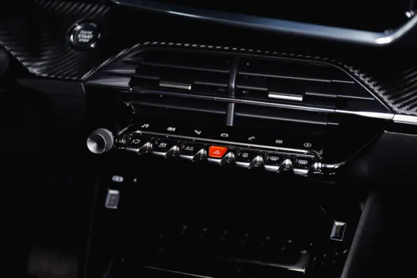 Peugeot e-2008 50 kWh Allure Pack 8