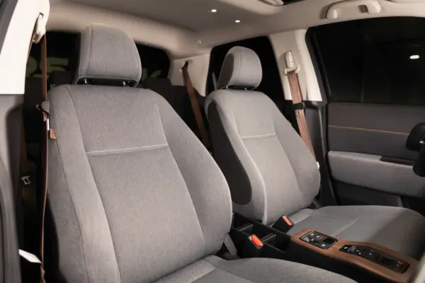 Honda e Advance (17") 10