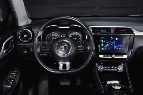 MG ZS EV 44.5 kWh Luxury 18