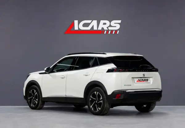 Peugeot e-2008 50 kWh Allure Pack 3