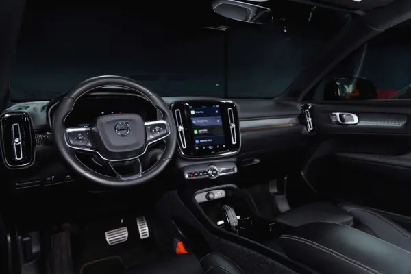 Volvo XC 40 P8 AWD Recharge RDesign 29