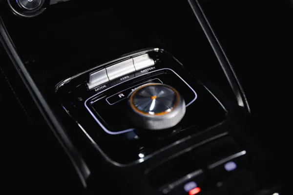 MG ZS EV 44.5 kWh Luxury 14