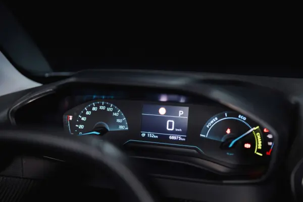 Peugeot e-2008 50 kWh Active Pack 21