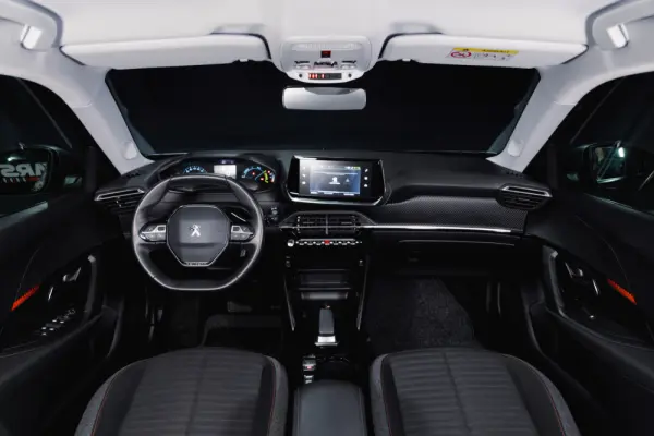 Peugeot e-2008 50 kWh Active Pack 13