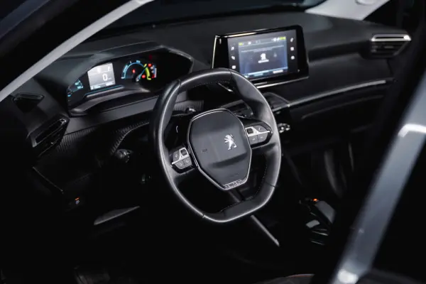 Peugeot e-2008 50 kWh Active Pack 6