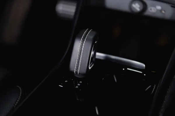 Volvo XC 40 P8 AWD Recharge RDesign 16