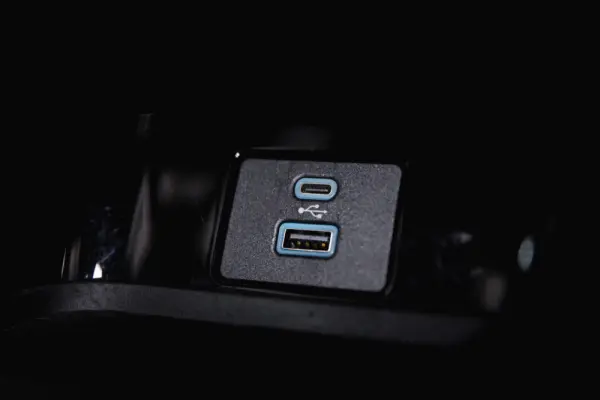 Ford Mustang Mach-E Standard 27