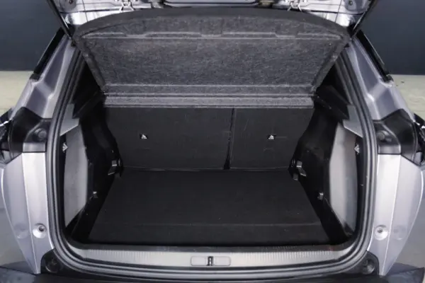 Peugeot e-2008 50 kWh Active Pack 22