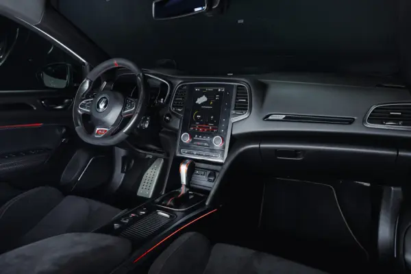 Renault Mégane 1.8 TCe R.S. EDC J19 7