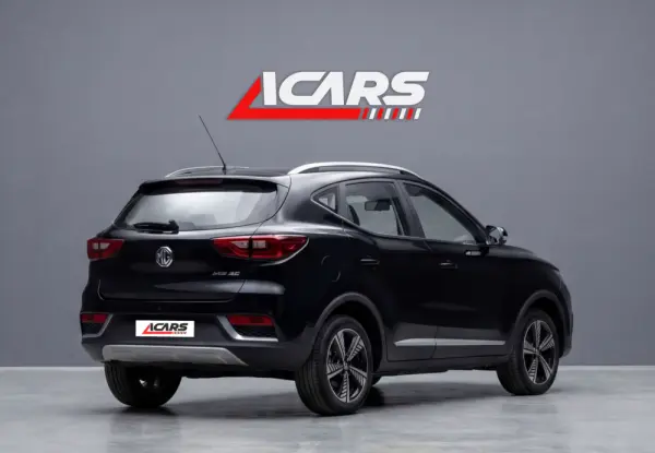 MG ZS EV 44.5 kWh Luxury 2