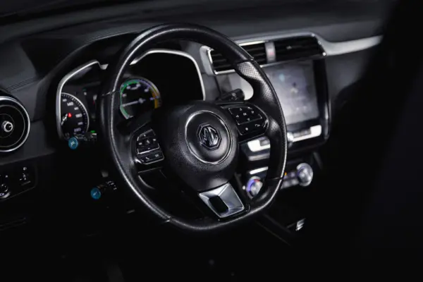 MG ZS EV 44.5 kWh Luxury 6