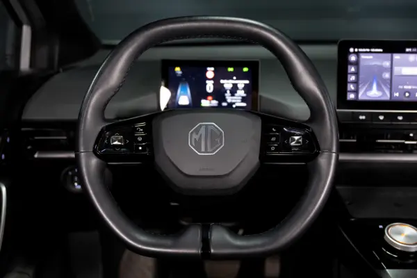 MG MG4 64 kWh Luxury 12