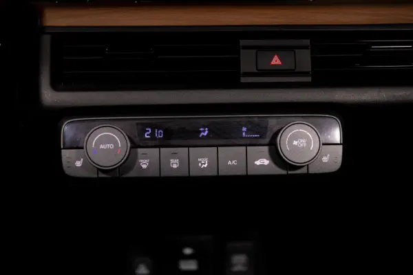 Honda e Advance (17") 27