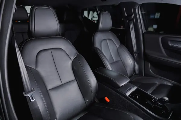 Volvo XC 40 P8 AWD Recharge RDesign 8