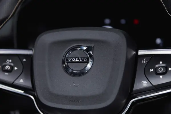 Volvo XC 40 P8 AWD Recharge RDesign 22