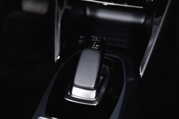 Peugeot e-2008 Allure 20