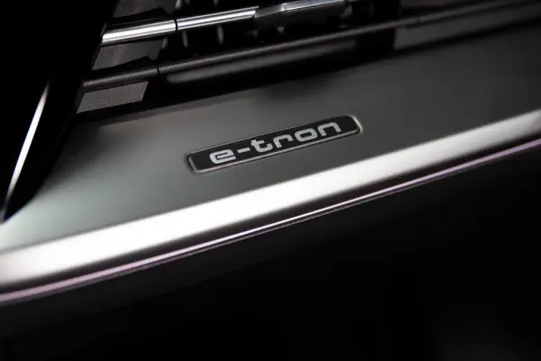 Audi Q4 e-tron 45 quattro 82 kWh 24