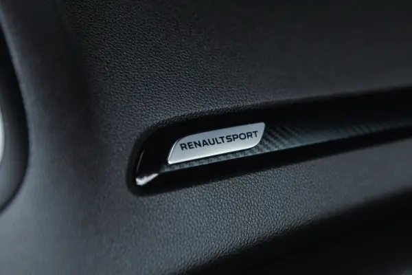 Renault Mégane 1.8 TCe R.S. EDC J19 13