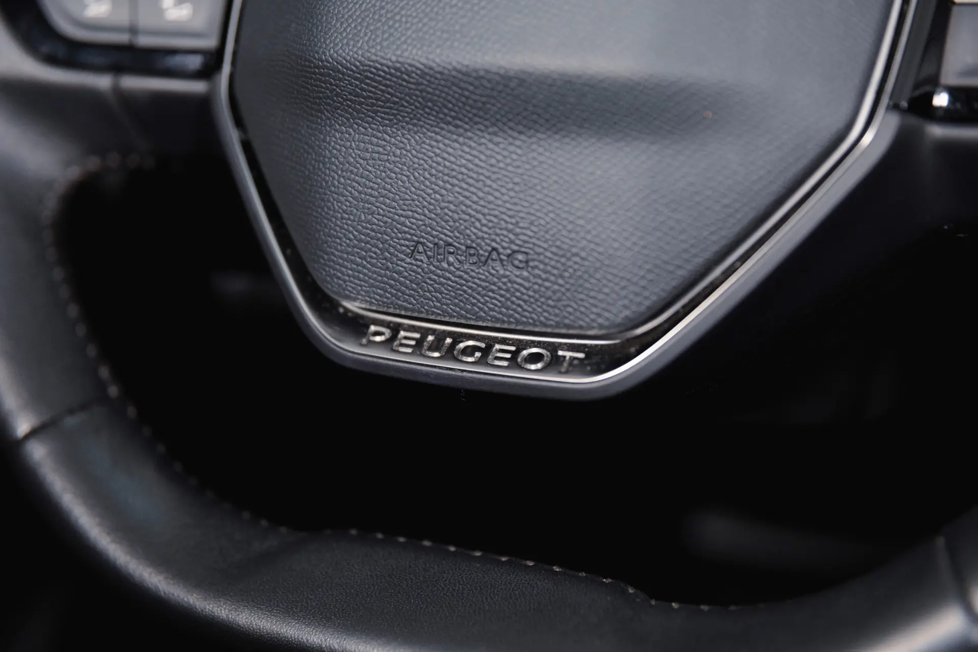 Peugeot e-2008 50 kWh Active Pack 20