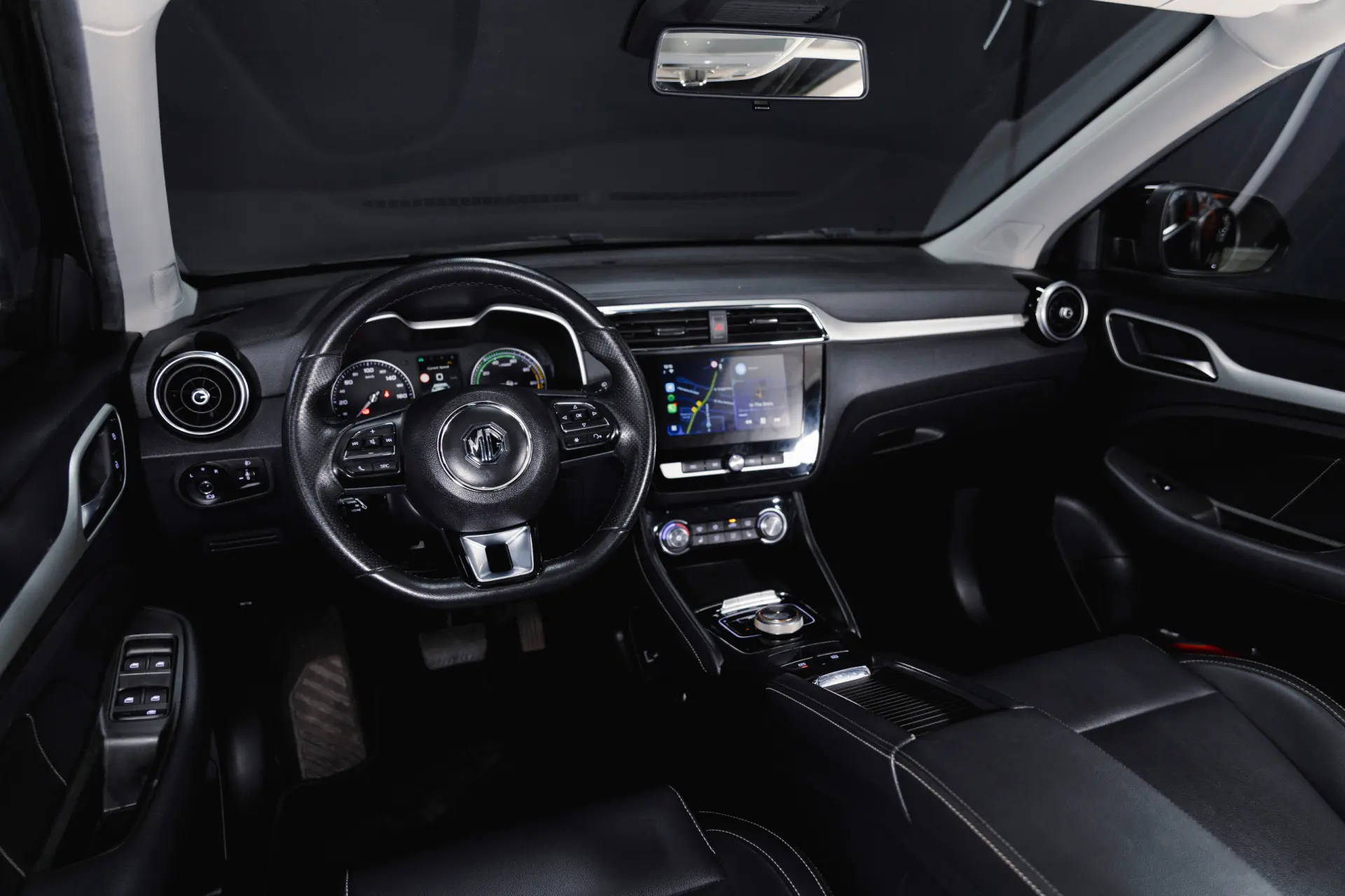 MG ZS EV 44.5 kWh Luxury 5