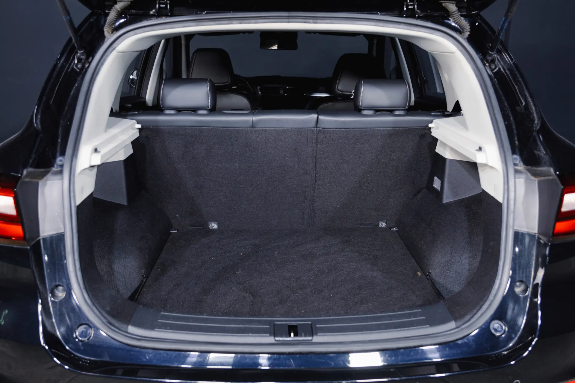 MG ZS EV 44.5 kWh Luxury 24