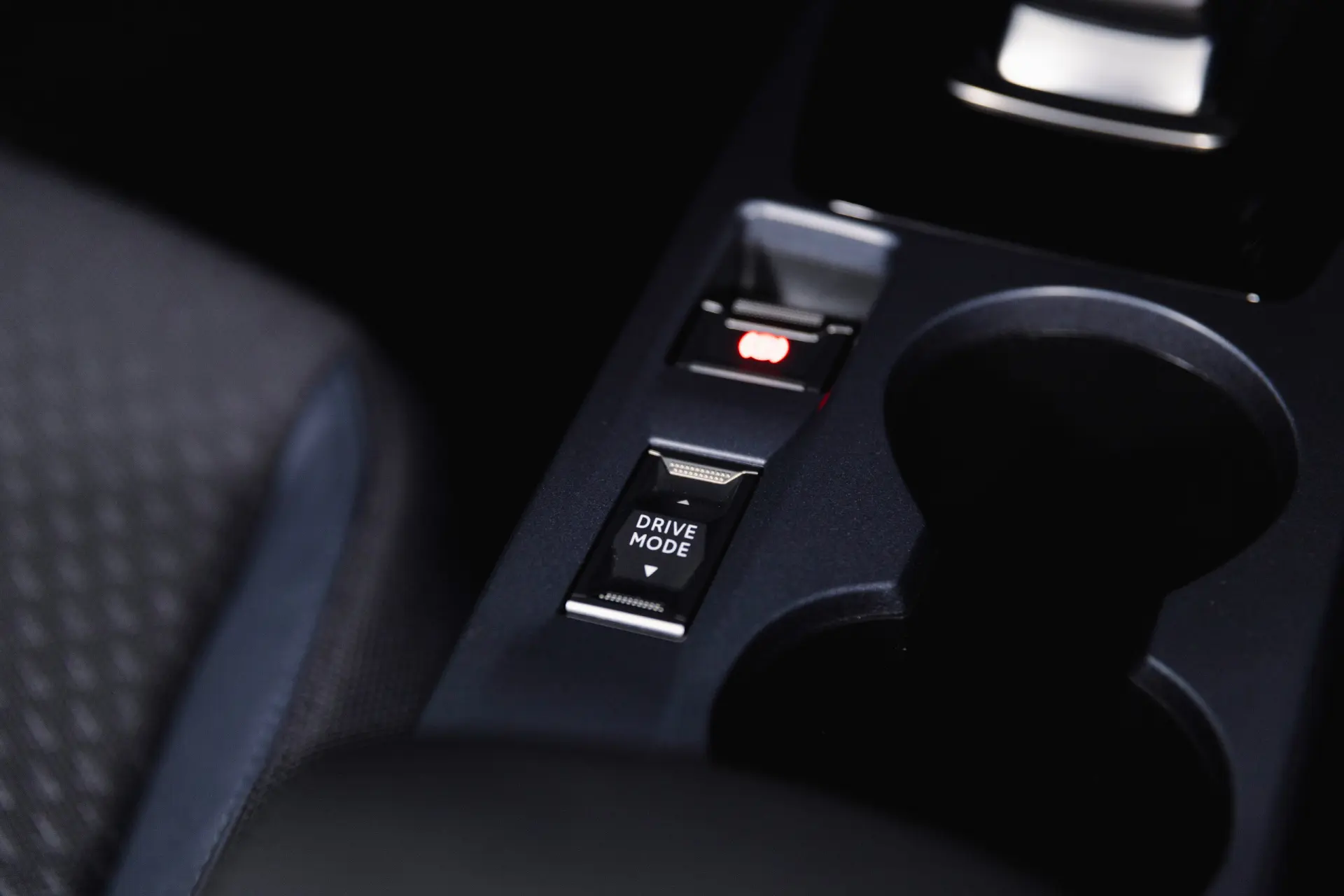 Peugeot e-2008 50 kWh Allure Pack 17