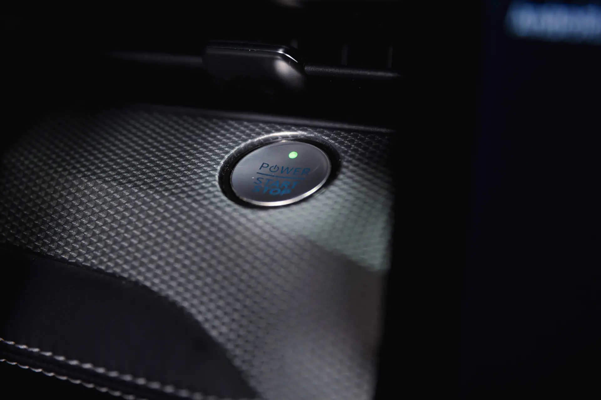 Ford Mustang Mach-E Standard 28