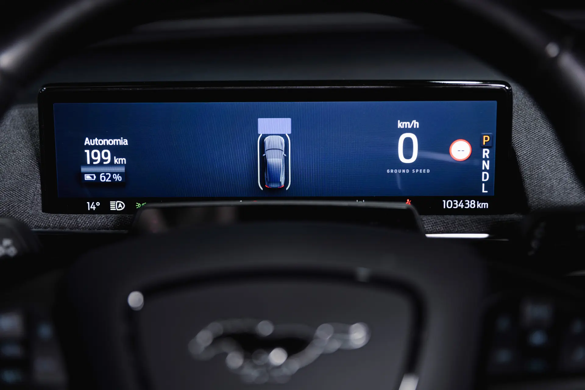 Ford Mustang Mach-E Standard 17