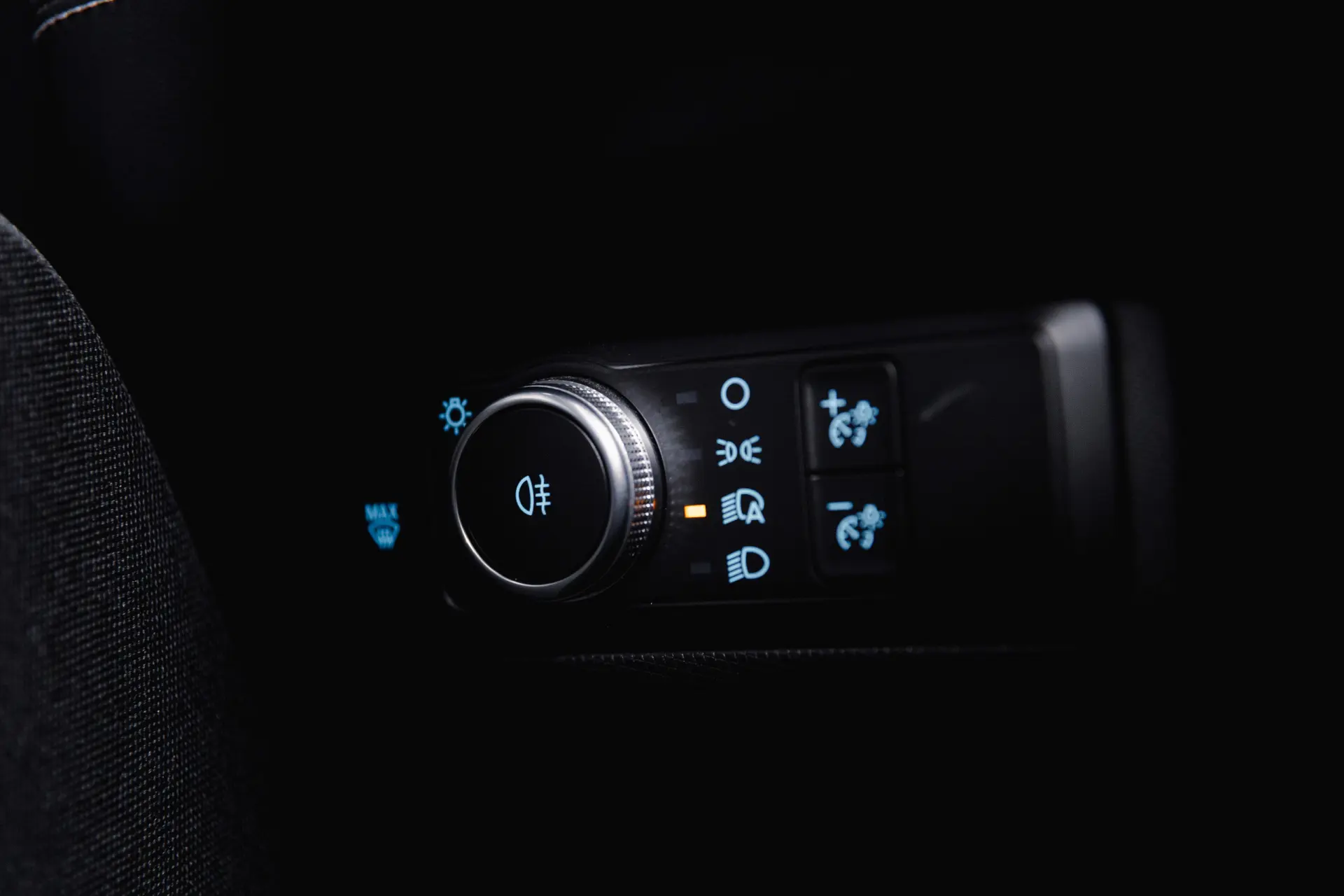 Ford Mustang Mach-E Standard 18