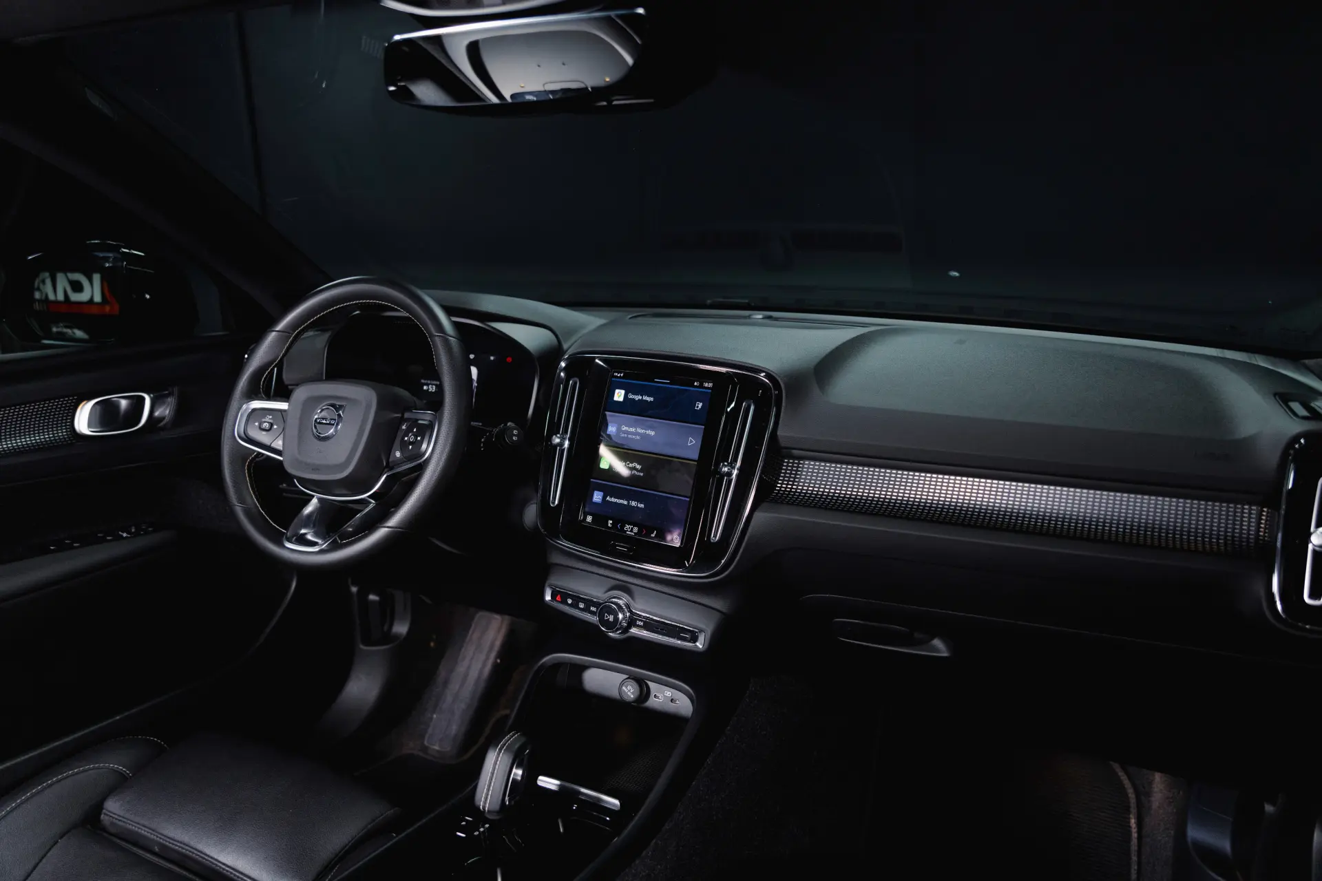 Volvo XC 40 P8 AWD Recharge RDesign 14