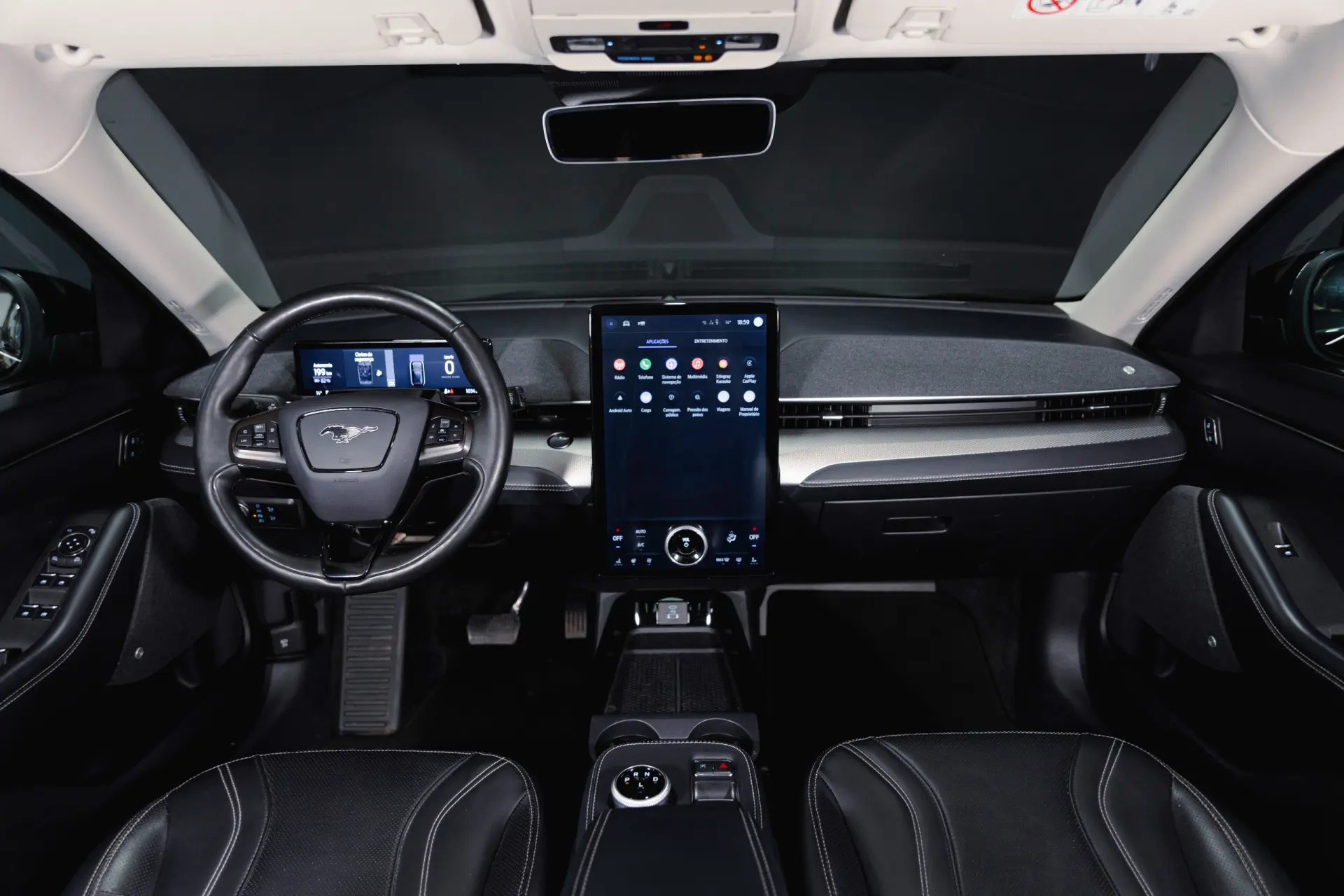 Ford Mustang Mach-E Standard 7