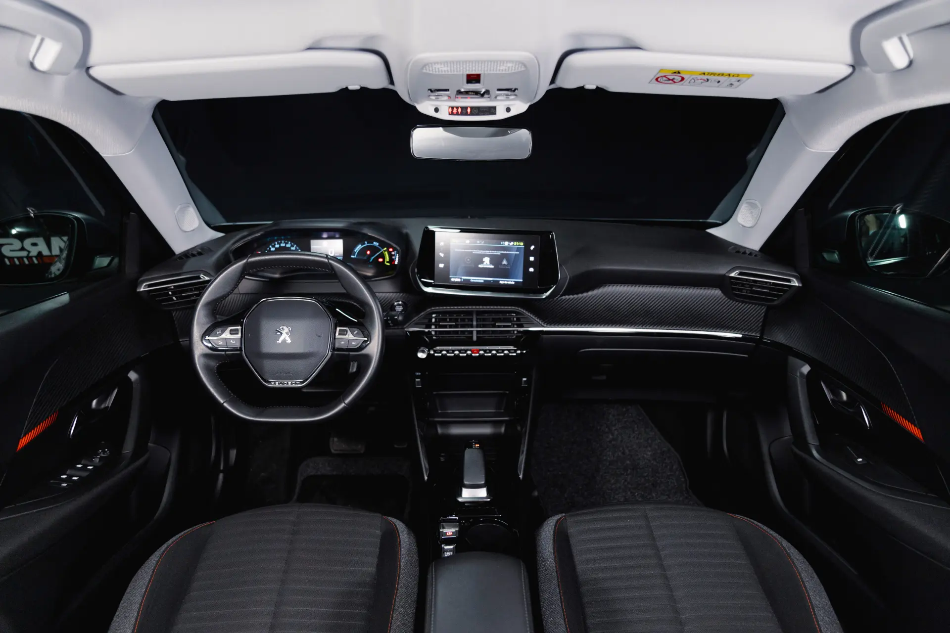 Peugeot e-2008 50 kWh Active Pack 13