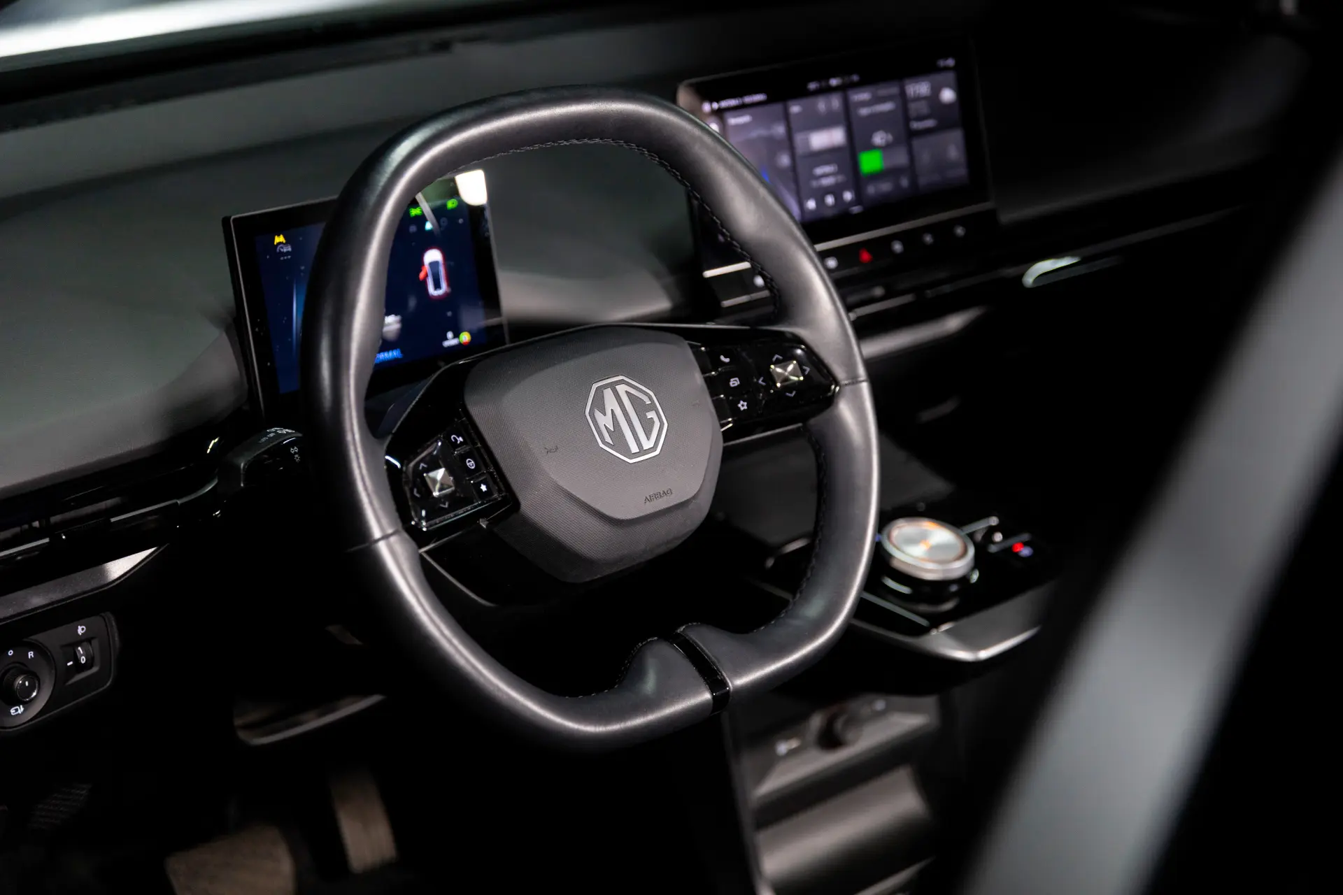 MG MG4 64 kWh Luxury 6