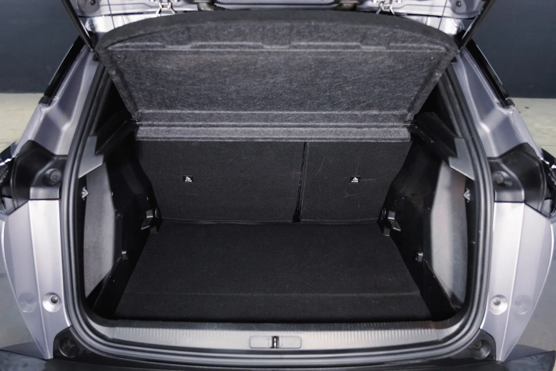 Peugeot e-2008 Allure 22
