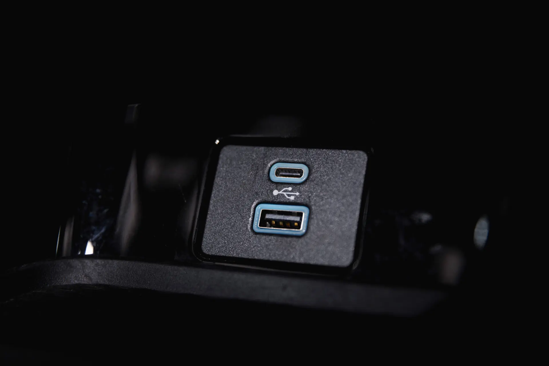 Ford Mustang Mach-E Standard 27