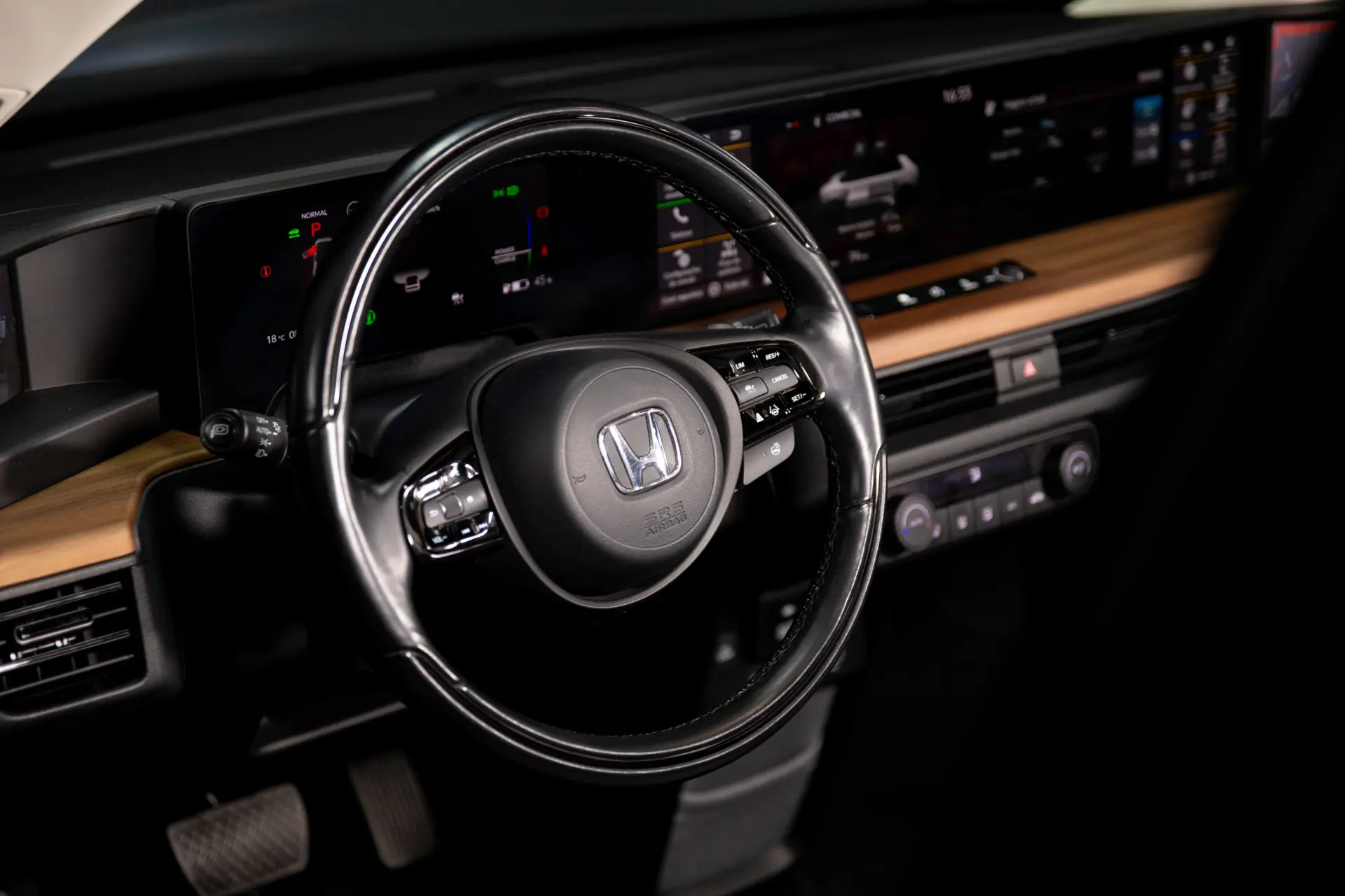 Honda e Advance (17") 6