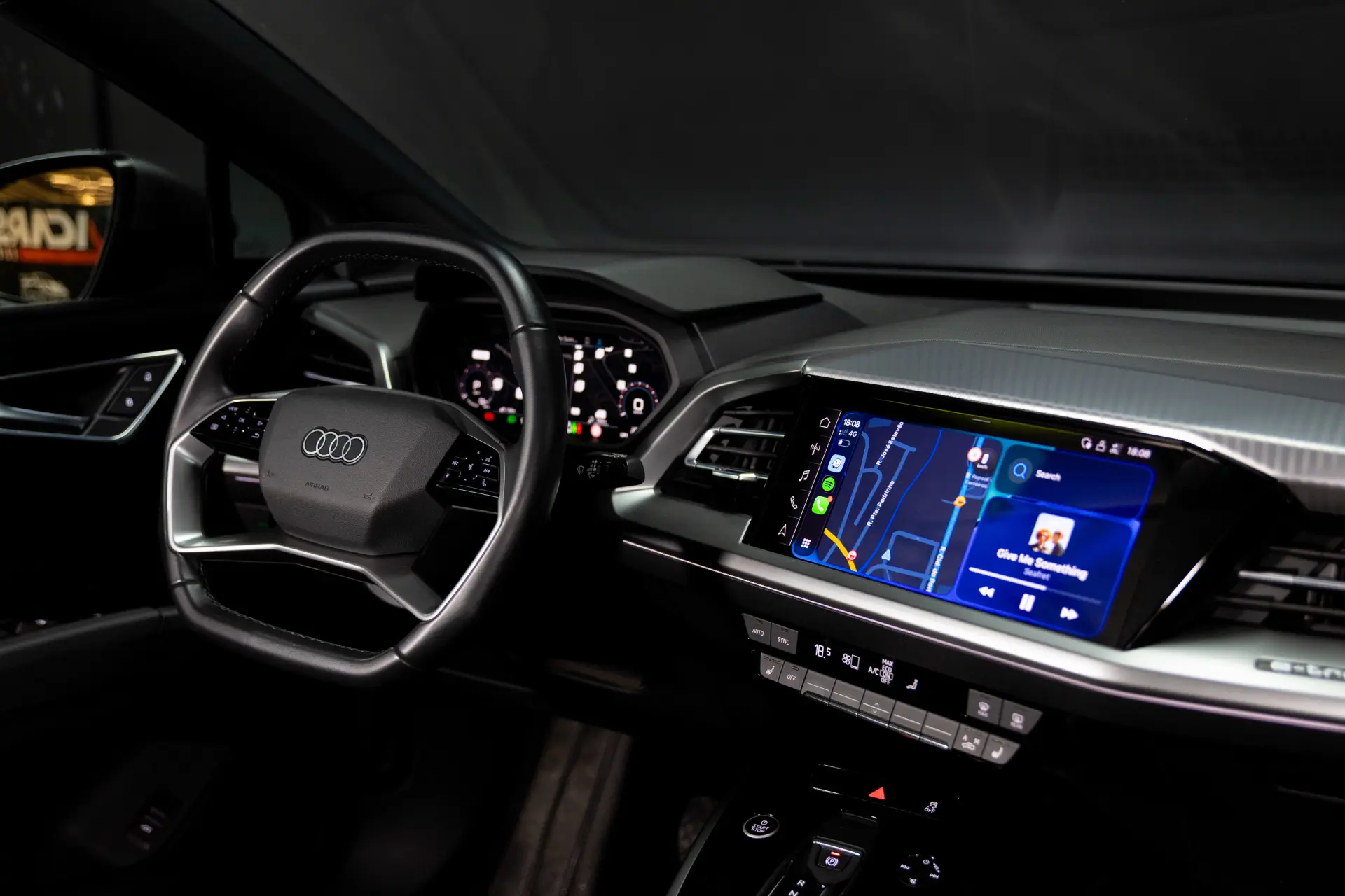 Audi Q4 e-tron 45 quattro 82 kWh 15