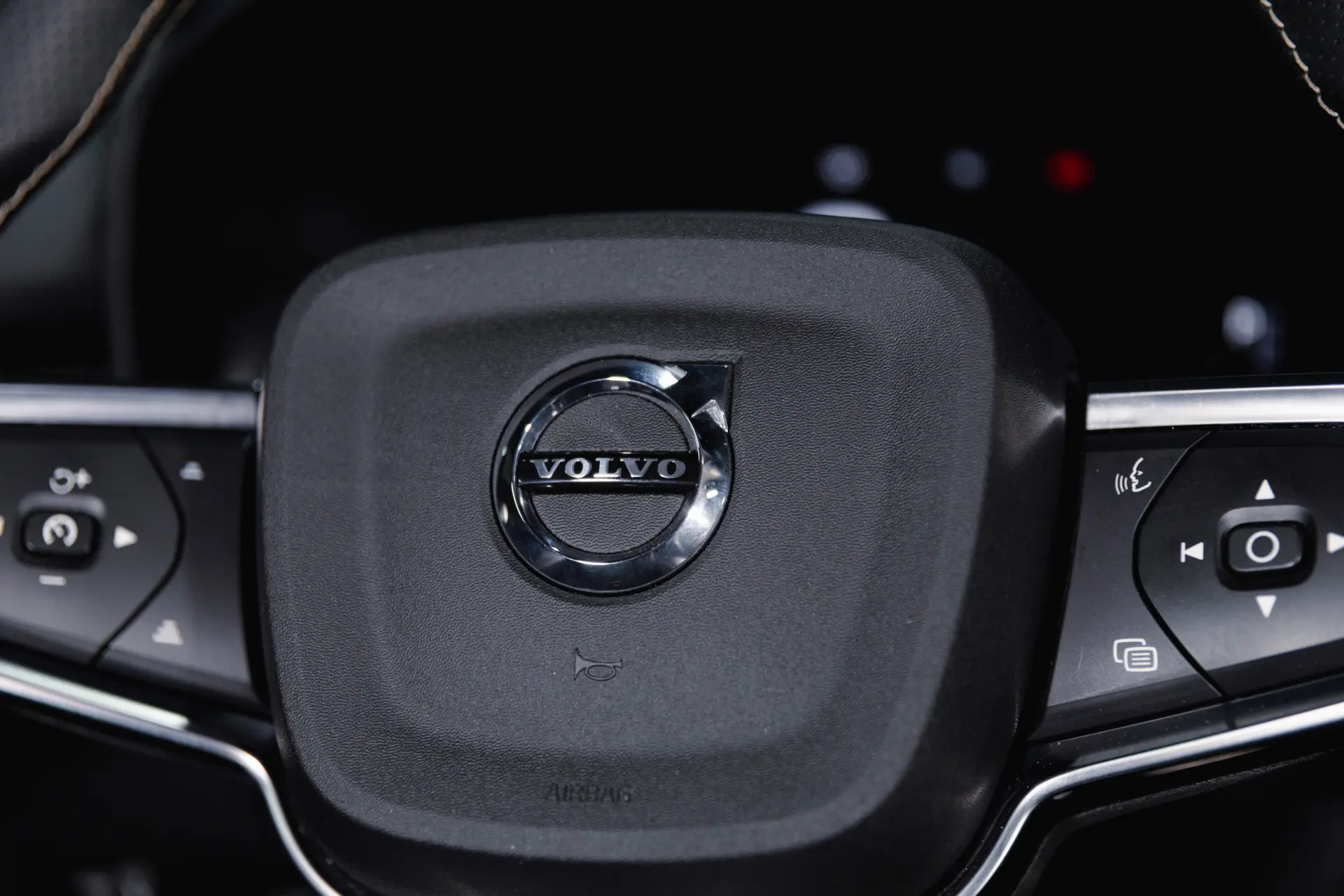 Volvo XC 40 P8 AWD Recharge RDesign 22