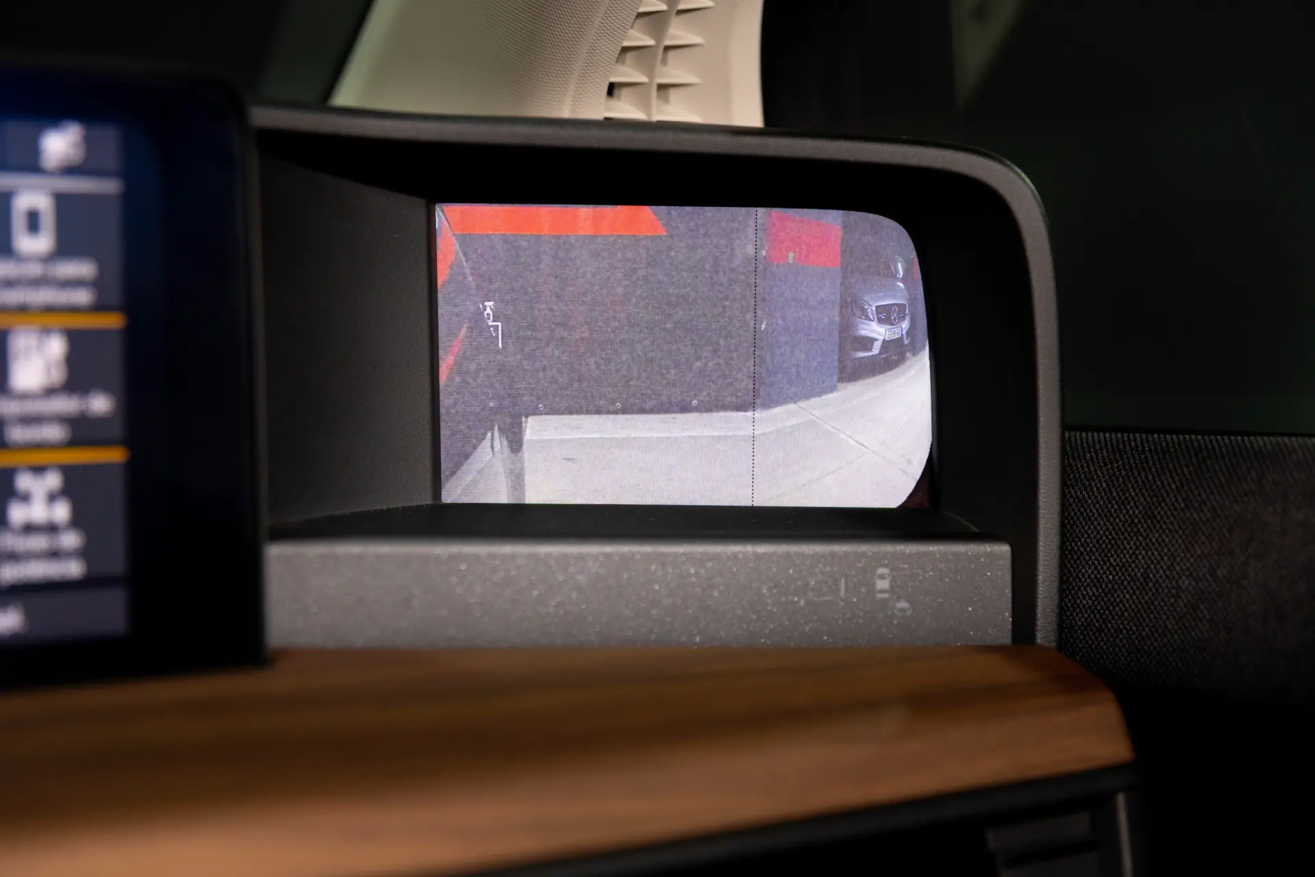 Honda e Advance (17") 31