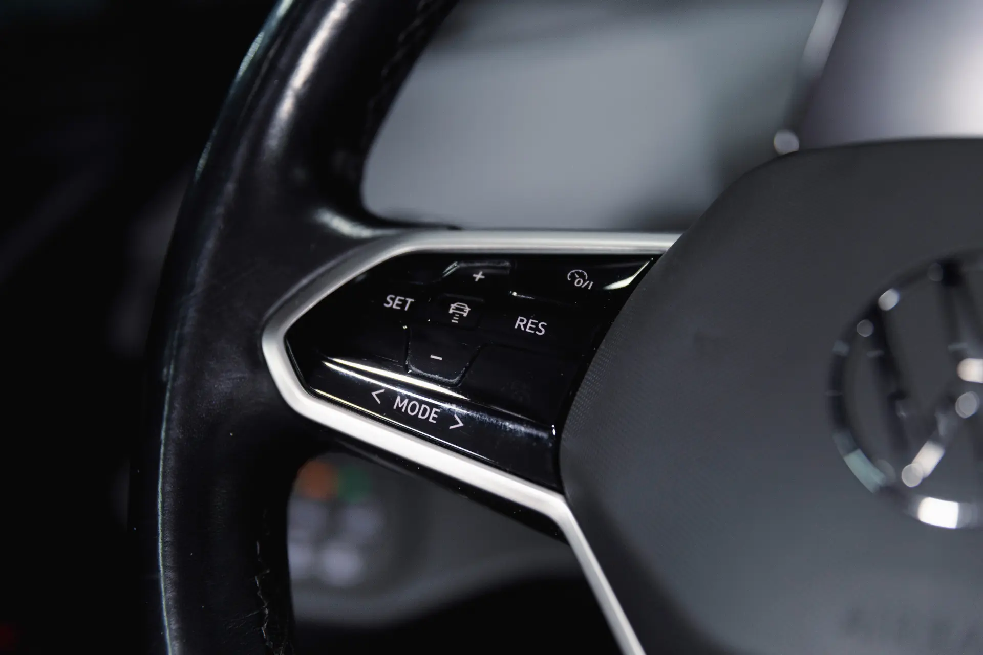 Volkswagen ID.4 Performance Upgrade Pro 1st 17