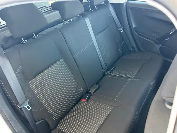 Peugeot 208 1.2 PureTech Allure 17