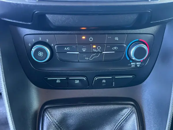 Ford Transit Connect 32