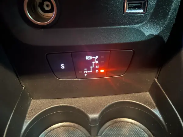 Citroen C3 1.2 PureTech Max EAT6 24