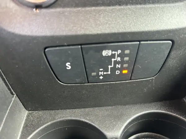 Citroen C3 1.2 PureTech Max EAT6 25