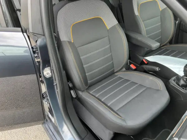 Dacia Sandero 1.0 TCe Stepway Expression 28