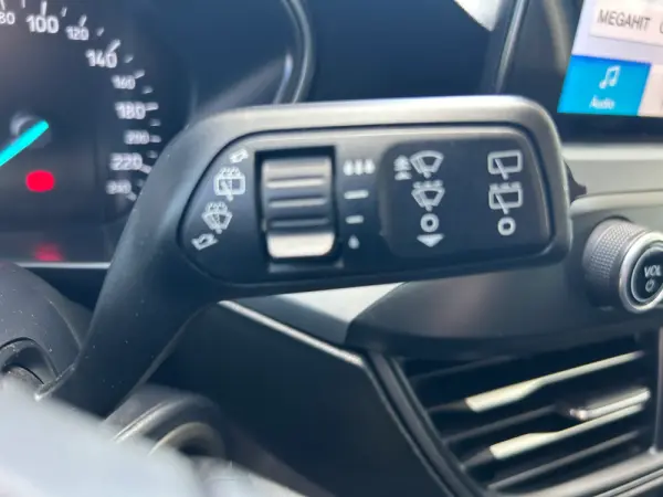 Ford Focus SW ECOBOOST  Connected 2023 125 CV 34