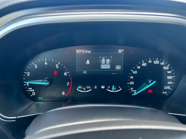 Ford Focus SW ECOBOOST  Connected 2023 125 CV 44