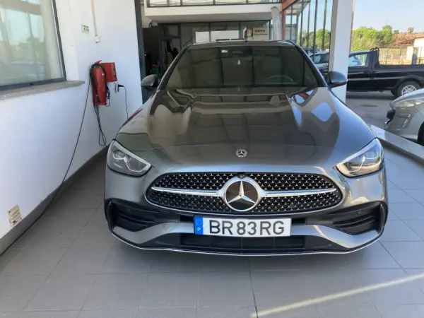 Mercedes-Benz C 180 BERLINA HB+AUTO AMG+360+PELE+J19 3